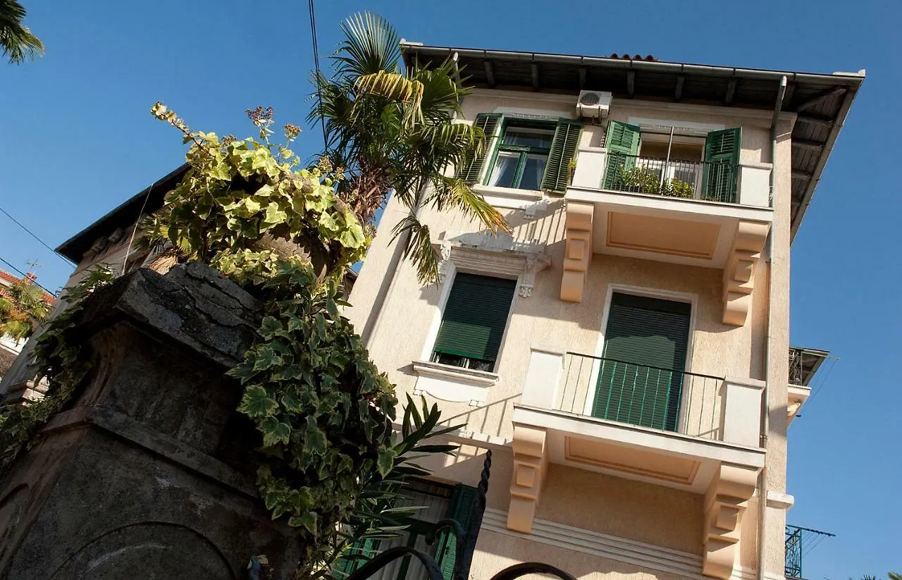 Apartment Nostalgie  Opatija